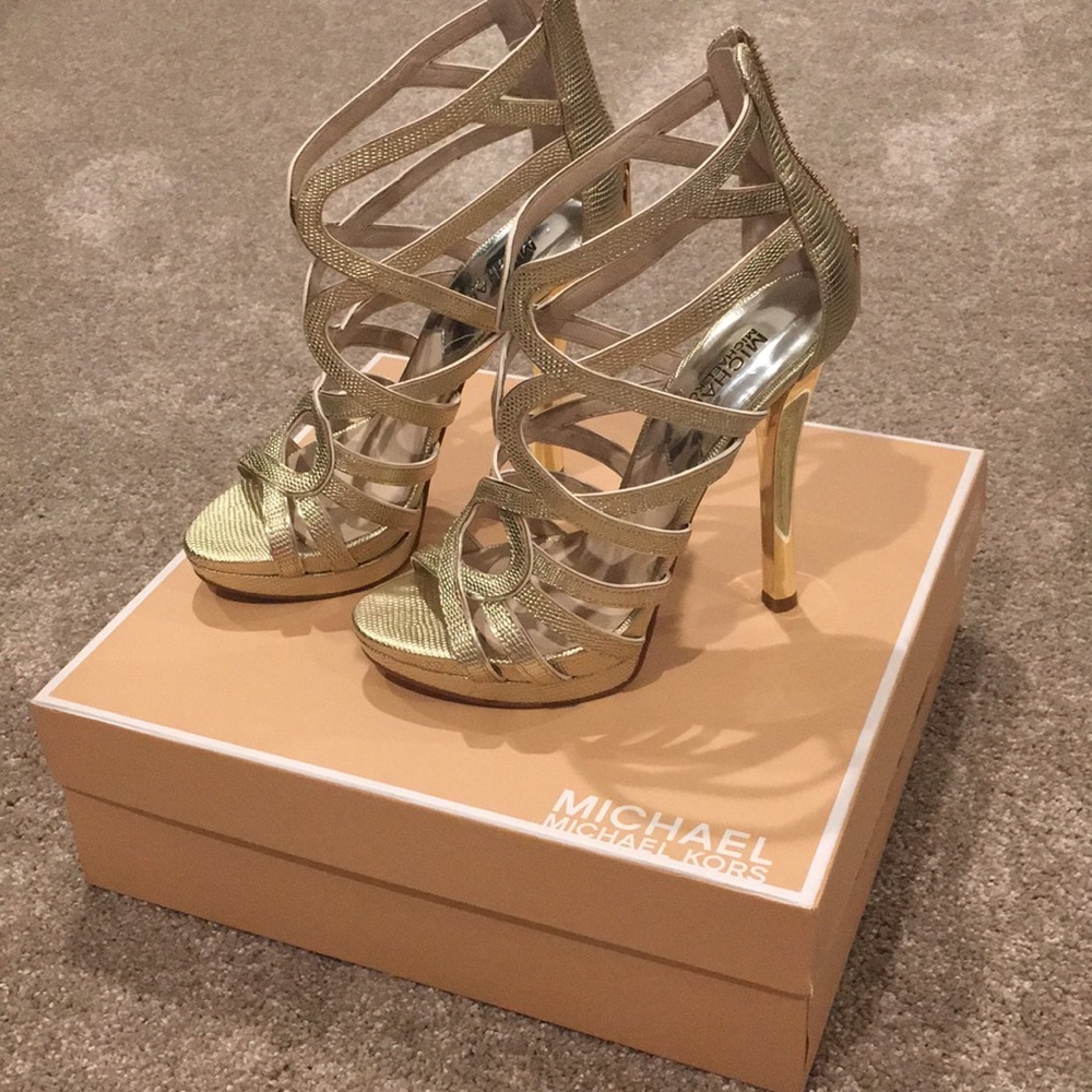✨LAST CHANCE✨ 5" Michael Kors Cage Sandal